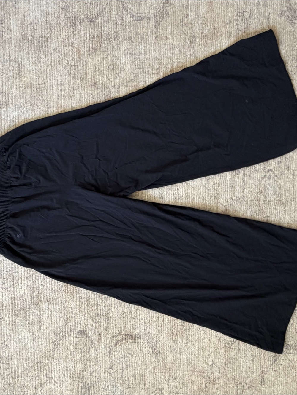 lululemon athletica Black Wide-Leg Cropped Pants - Picture 3 of 4